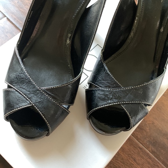 LOFT Christina Black Leather Platform Peep Toe Slingback Heels Size 6.5 - Picture 3 of 16